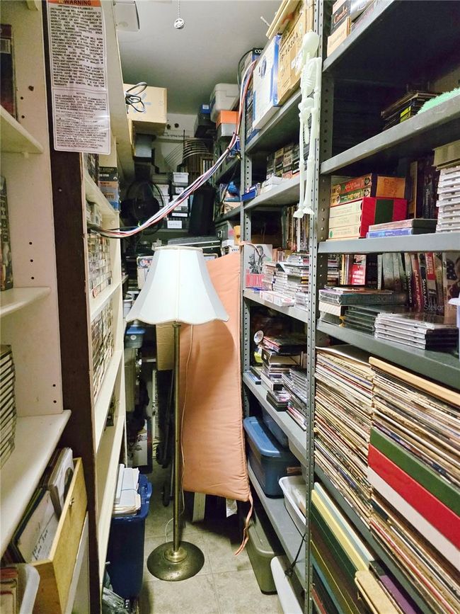 Hallway closet | Image 30