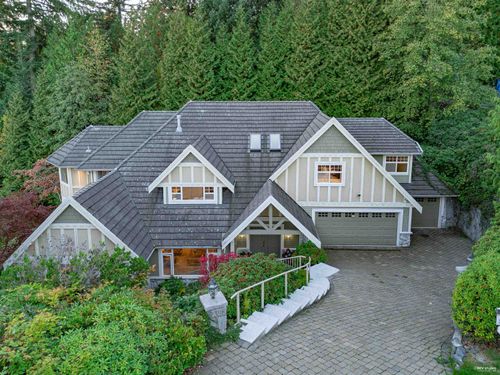 2398 Constantine Pl, West Vancouver, BC, V7S3H7 | Card Image