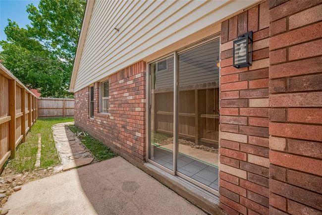 5814 N Magazine Cir, House other with 3 bedrooms, 2 bathrooms and 2 parking in Houston TX | Image 33