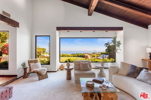 24656 Blue Dane Ln, Malibu, CA, 90265-4709 | Card Image
