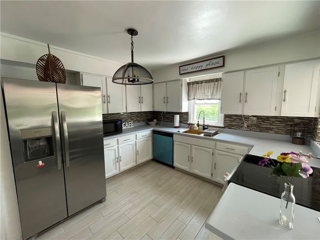 6331 Tuscarawas Rd, House other with 4 bedrooms, 2 bathrooms and 1 parking in Industry PA | Image 14