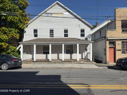 82 W Main St, Glen Lyon, PA, 18617-1212 | Card Image