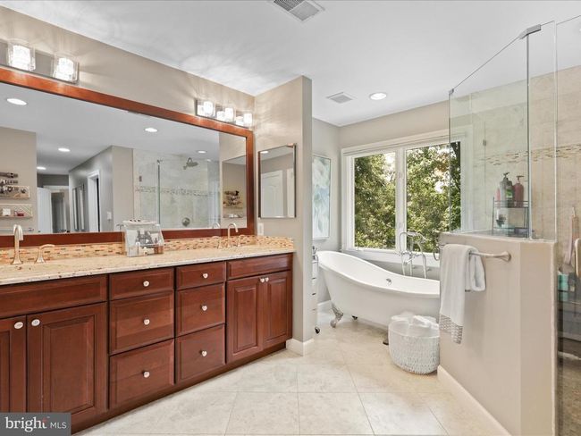 12024 Walnut Branch Rd, House other with 6 bedrooms, 5 bathrooms and null parking in RESTON VA | Image 45