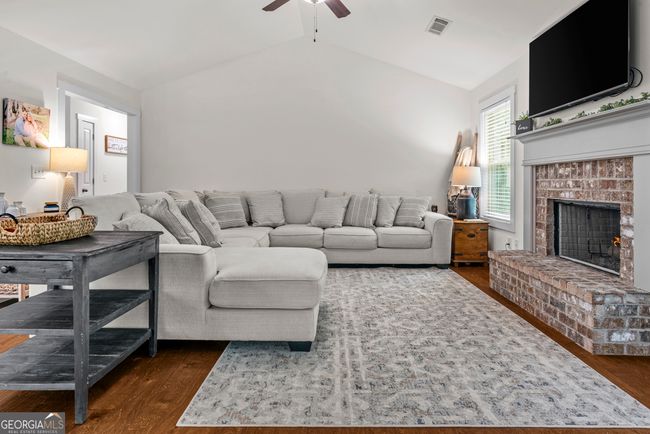 1081 Oak Hill Ln, House other with 3 bedrooms, 2 bathrooms and 2 parking in Madison GA | Image 25