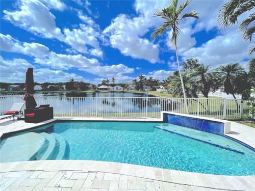 4923-4923 Sw 33rd Way, Fort Lauderdale, FL, 33312-7927 | Card Image