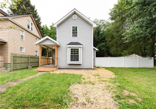 1022 Big Falls Ave, Akron, OH, 44310-1424 | Card Image