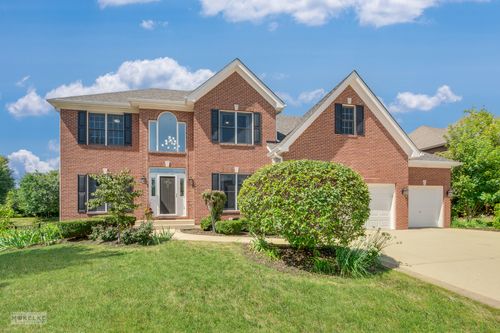 2670 Ginger Woods Dr, Aurora, IL, 60502-7419 | Card Image