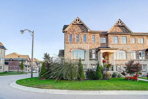 107 Beechborough Cres, East Gwillimbury, ON, L9N0N9 | Card Image