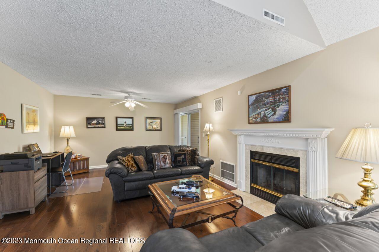 12 Robinson Court, Sold in Freehold Zoocasa