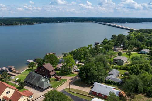 138 Pin Oak Dr, Mabank, TX, 75156-7158 | Card Image