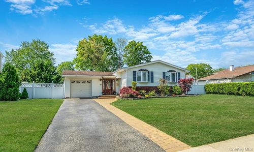 33 Brilner Drive, Smithtown, NY, 11787 | Card Image