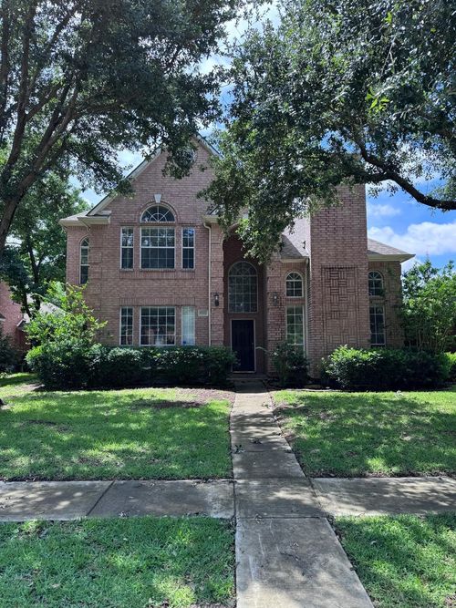 9702 Windy Hollow Dr, Irving, TX, 75063-5008 | Card Image