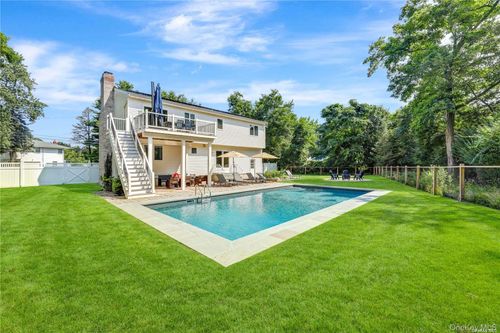 485 Sutton Pl, Greenport, NY, 11944-1014 | Card Image