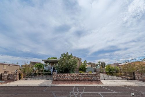 13729 E 49th Dr, Yuma, AZ, 85367-7918 | Card Image