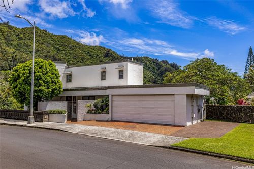 1 Kimo Dr, Honolulu, HI, 96817-1046 | Card Image