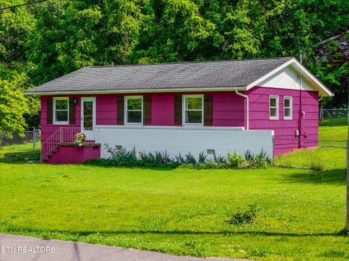 2200 Sylvania Ave, Knoxville, TN, 37920-3603 | Card Image