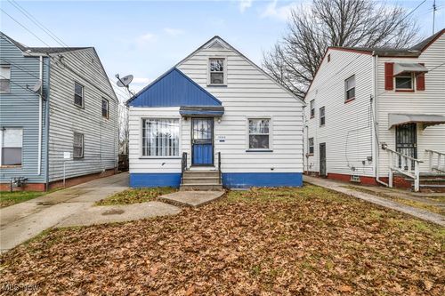 10213 Dove Ave, Cleveland, OH, 44105-4270 | Card Image
