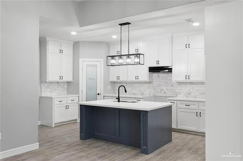 Residential Lease in Edinburg 5