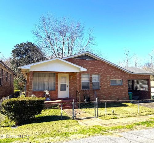 9 Ray St, Natchez, MS, 39120-2574 | Card Image