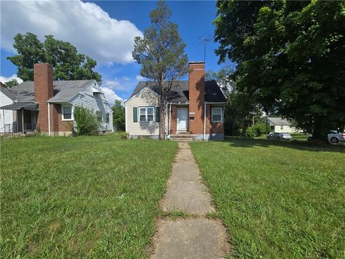 734 Elmhurst Rd, Dayton, OH, 45417-1261 | Card Image