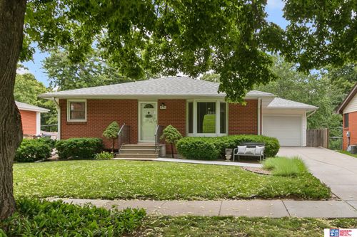 640 N 54th Street, Lincoln, NE, 68504 | Card Image