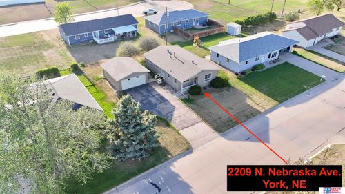 2209 N Nebraska Avenue, York, NE, 68467 | Card Image
