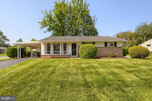 138 Cambridge Dr, MECHANICSBURG, PA, 17055-3560 | Card Image