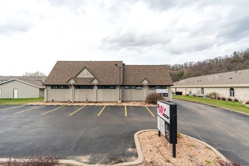 601 Mchugh Rd, Holmen, WI, 54636-9579 | Card Image