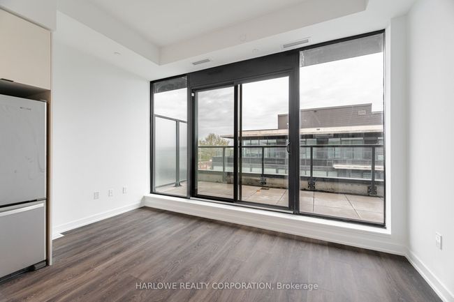 PH423-C - 1612 Charles St, Condo with 3 bedrooms, 2 bathrooms and 1 parking in Whitby ON | Image 8