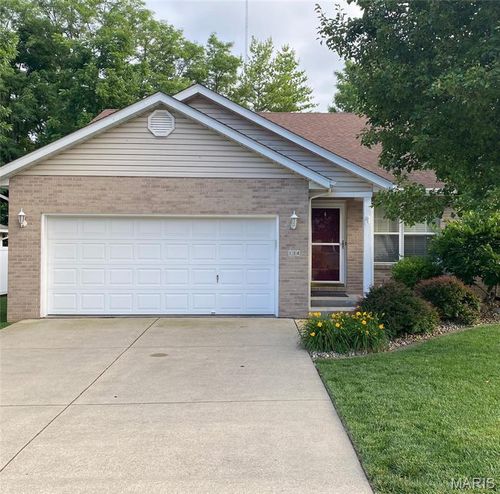 134 Rolling Oaks Dr, Collinsville, IL, 62234-6001 | Card Image