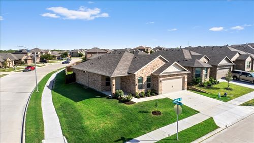 8640 Caldera Ln, Fort Worth, TX, 76131-2606 | Card Image