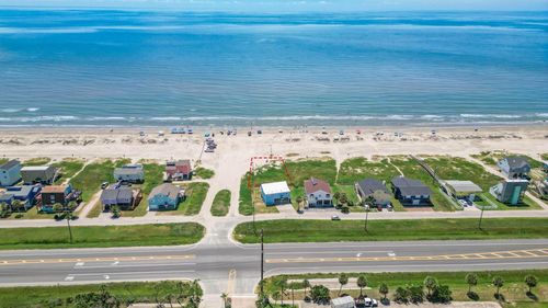 22502 Kennedy Dr, Galveston, TX, 77554 | Card Image