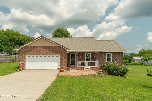 750 Meadow Ridge Rd, Walland, TN, 37886-2052 | Card Image