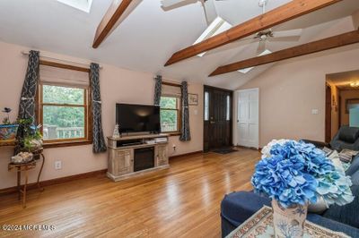 10 Ontario Avenue, House other with 2 bedrooms, 1 bathrooms and null parking in Atlantic Highlands NJ | Image 3