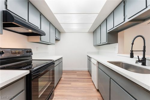 unit-403a-3585 Arville St, Las Vegas, NV, 89103-1681 | Card Image