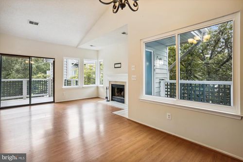 1719-e-11719 Summerchase Cir, RESTON, VA, 20194-1135 | Card Image
