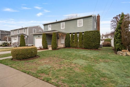 2386 Hampton Avenue, Hempstead, NY, 11783 | Card Image