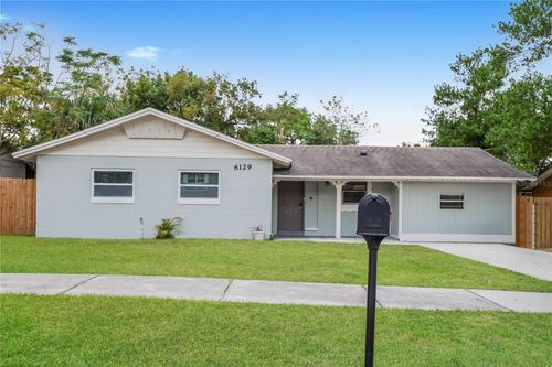 6129 Hialeah St, Orlando, FL, 32808-6066 | Card Image