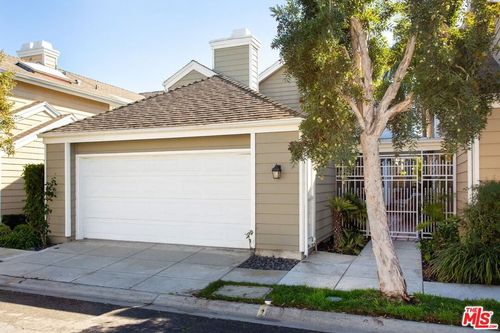apt-95-13080 Mindanao Way, Marina del Rey, CA, 90292-8744 | Card Image
