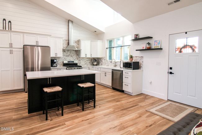 8127 Hawktree Dr, Townhouse with 3 bedrooms, 2 bathrooms and null parking in Bismarck ND | Image 12