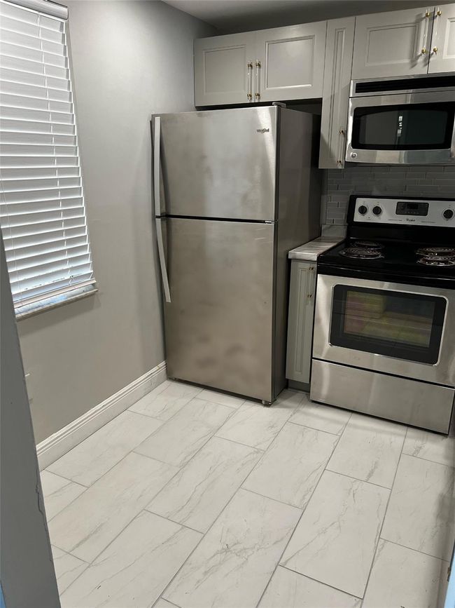 APT-209 - 9070 Lime Bay Blvd, Condo with 1 bedrooms, 2 bathrooms and null parking in Tamarac FL | Image 21