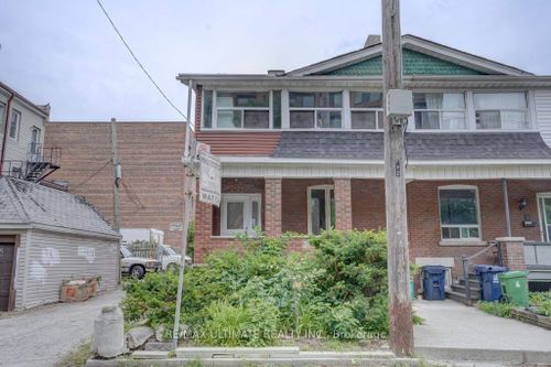 2 Dearbourne Ave, Toronto, ON, M4K1M7 | Card Image