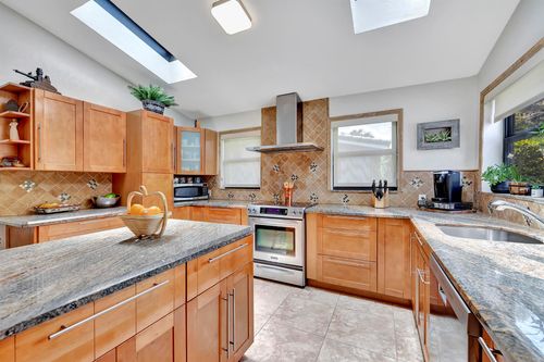 2211 Ne 34th Ct, Lighthouse Point, FL, 33064-7525 | Card Image