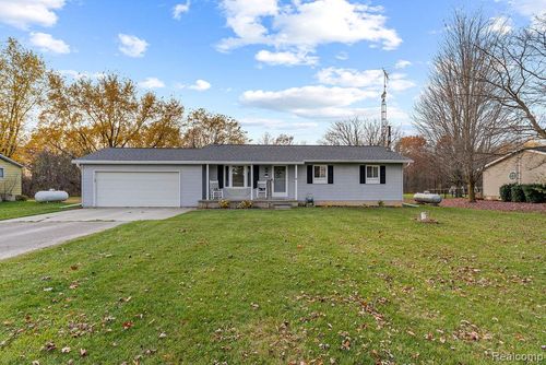 8362 Beers Rd, Swartz Creek, MI, 48473-9101 | Card Image