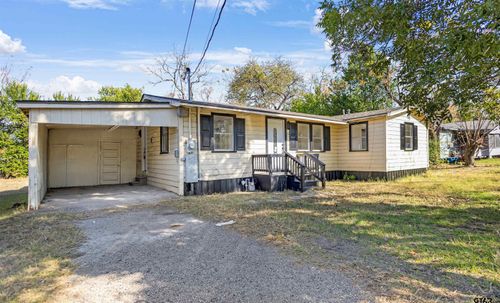 2713 W Shaw St, Tyler, TX, 75701-1128 | Card Image