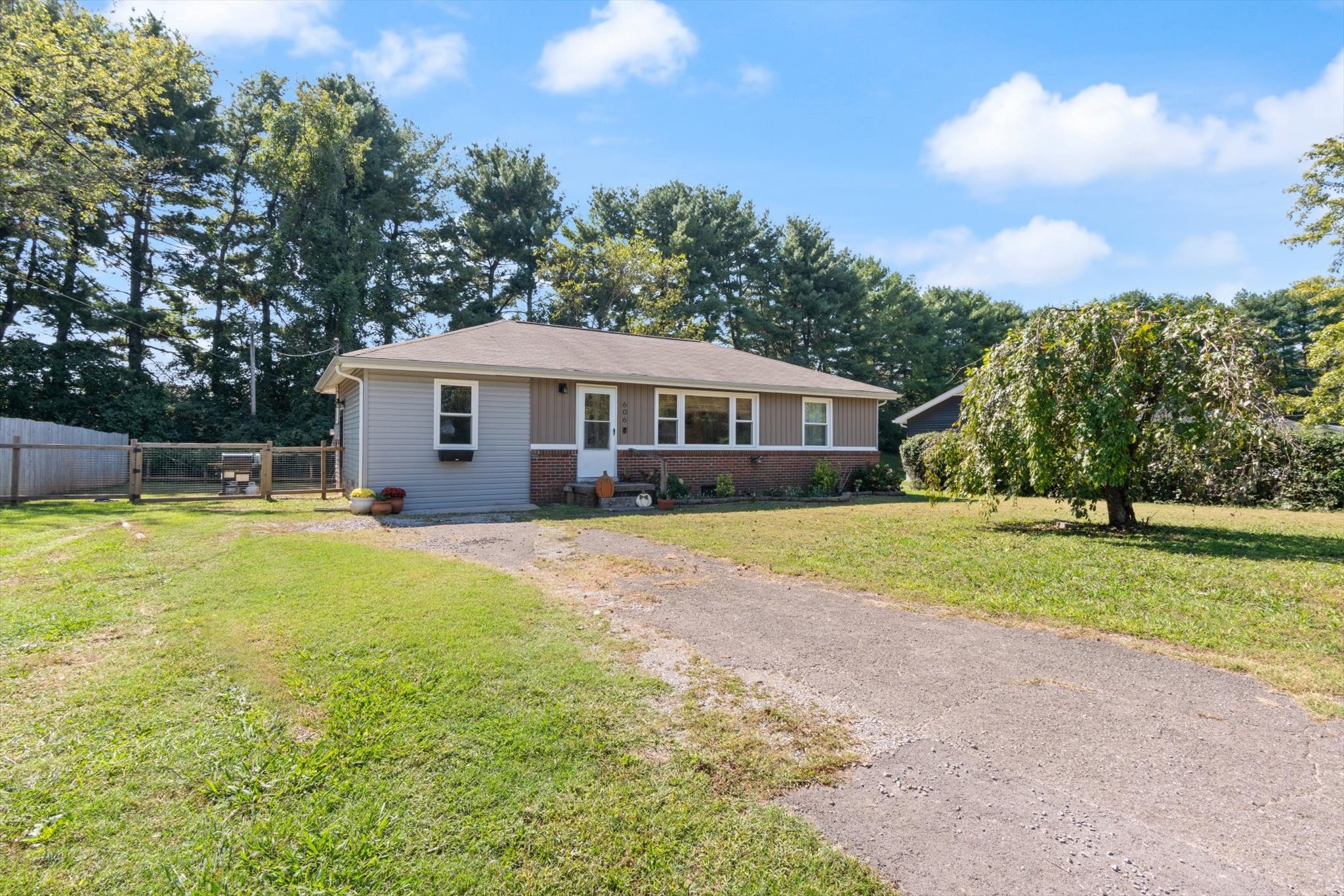Johnson St, Murfreesboro, TN 37130