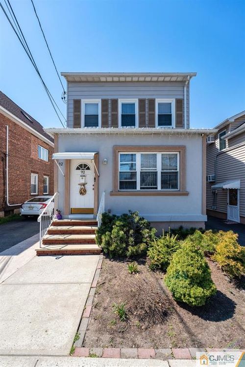 92 Maple Ave, Wallington, NJ, 07057-1138 | Card Image