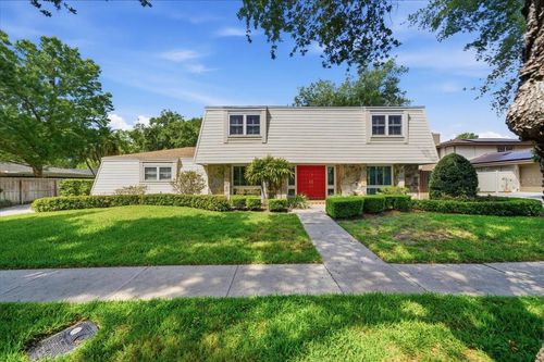 13305 Golf Crest Circle, TAMPA, FL, 33618 | Card Image