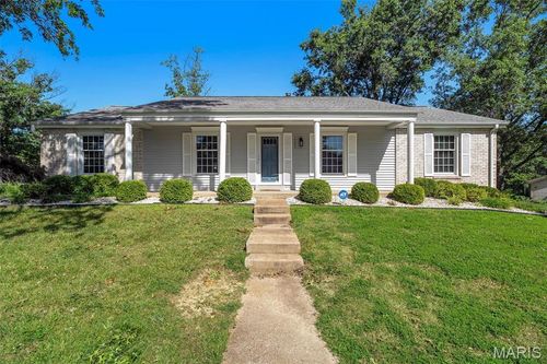 15645 Dresden Lake Ct, Chesterfield, MO, 63017-5214 | Card Image