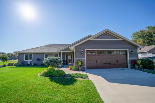 609 Loretta Cir, Spicer, MN, 56288-4653 | Card Image